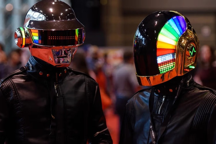 ANREALAGE 2025年秋冬パリコレクションの音楽を元 Daft Punk のメンバーであるトーマ・バンガルテルが担当